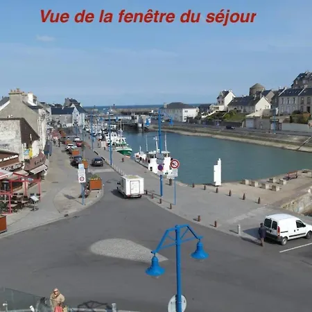 Vue Sur Port-en-Bessin-Huppain