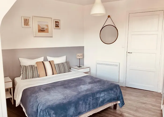 Apartament Vue Sur Port-en-Bessin-Huppain